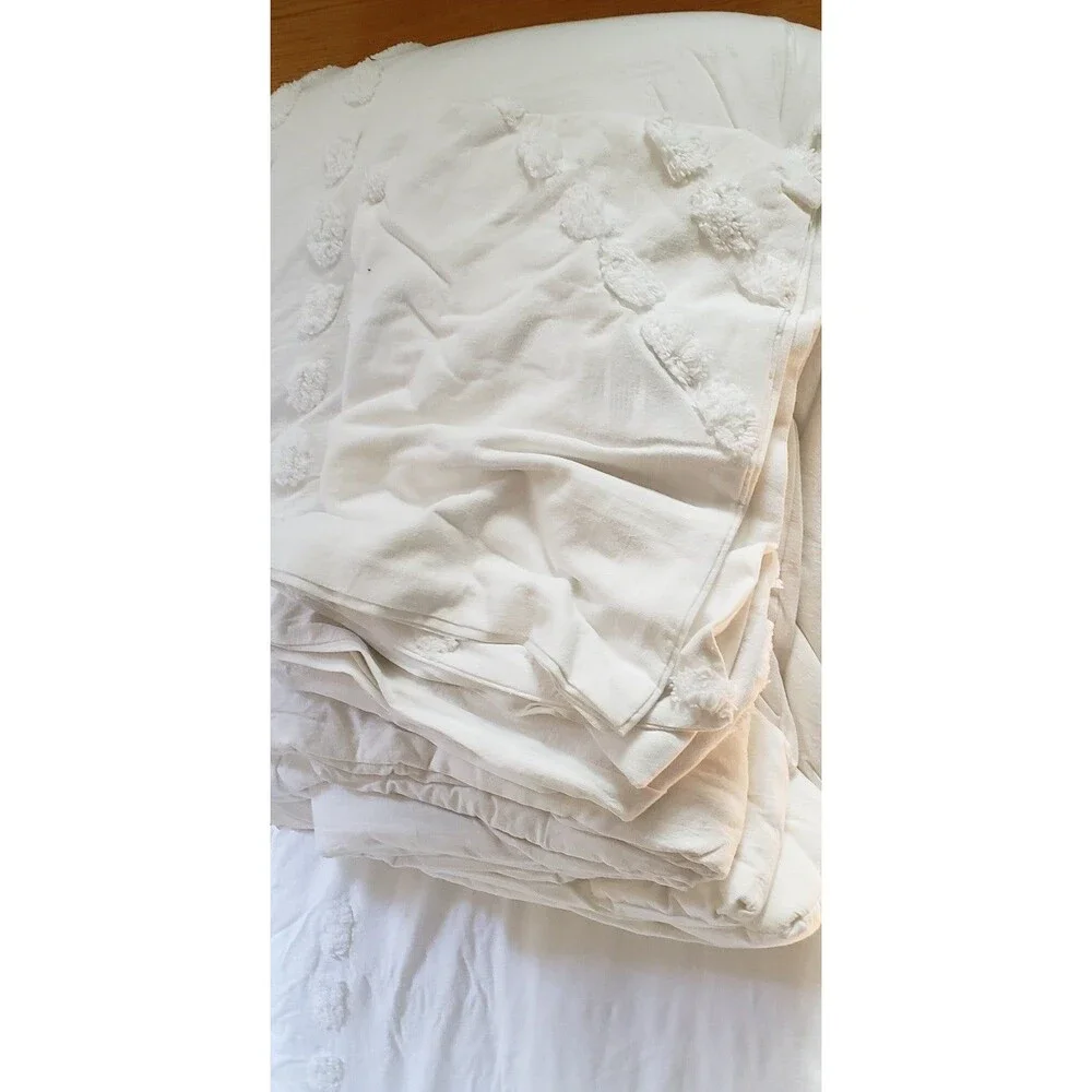 NWT Michaela Tufted Triangles 3-Piece Full/Queen Comforter Set in Bright White